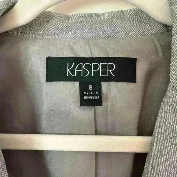 EUC Kasper women’s tailored suit jacket, clear buttons, perfect condition! - Picture 7 of 7